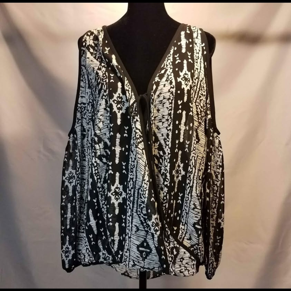 Silver and Black Asymmetrical Sleeveless Blouse